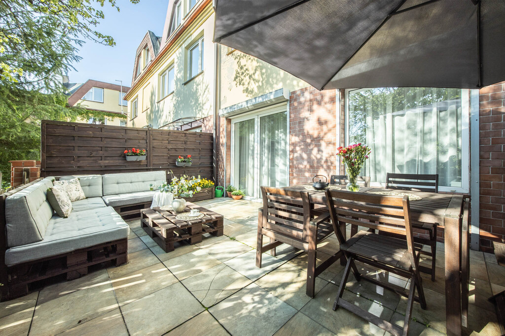 REZERWACJA Dom szeregowy z garażem i tarasem Górna