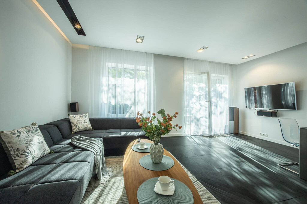 REZERWACJA Dom szeregowy z garażem i tarasem Górna