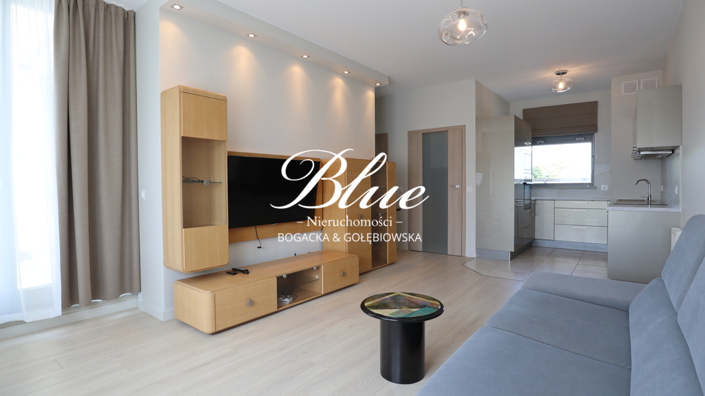 Os. Barbakan - dwupokojowe, taras, komórka, garaż