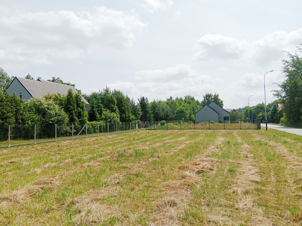 Super działka pod dom - cisza, zieleń, centrum 2km