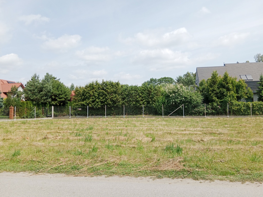 Super działka pod dom - cisza, zieleń, centrum 2km