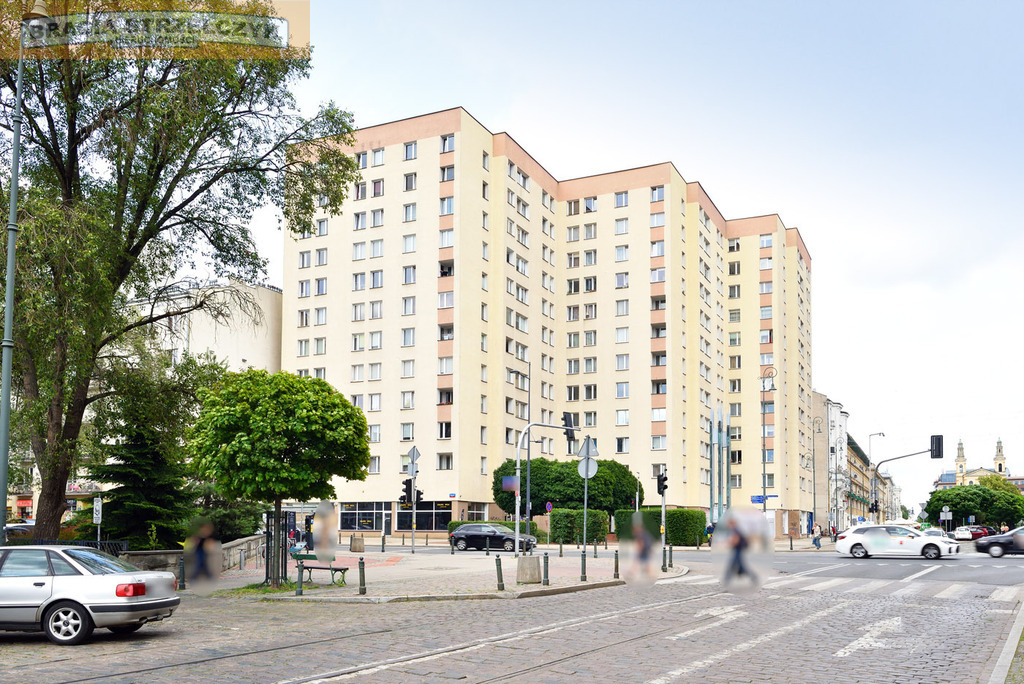 Na Mirowie urządzone, rozkładowe z klimatyzacją