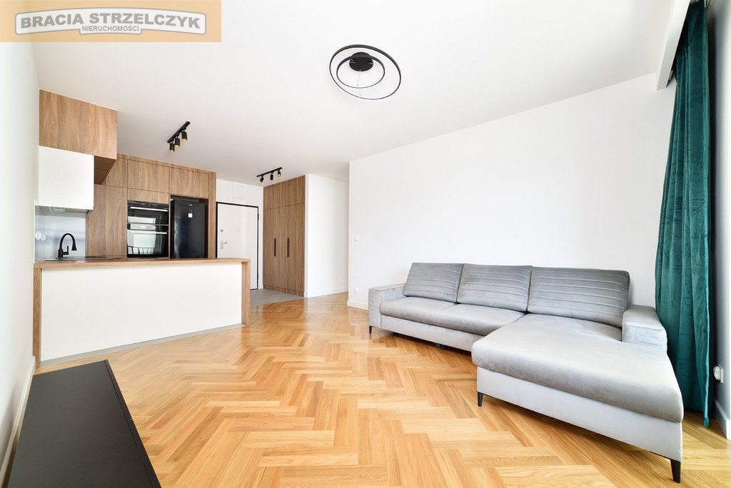 Nowe. 2 Pokoje. Garaż. Tramwaj