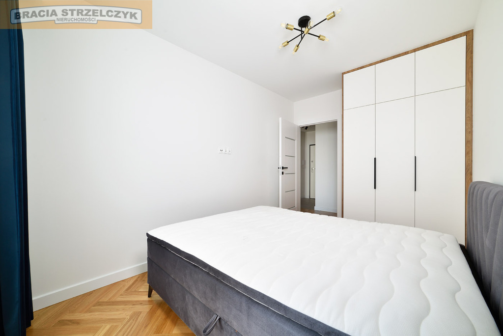 Nowe. 2 Pokoje. Garaż. Tramwaj