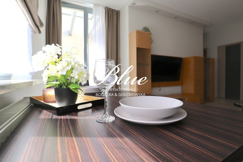 Os. Barbakan - dwupokojowe, taras, komórka, garaż