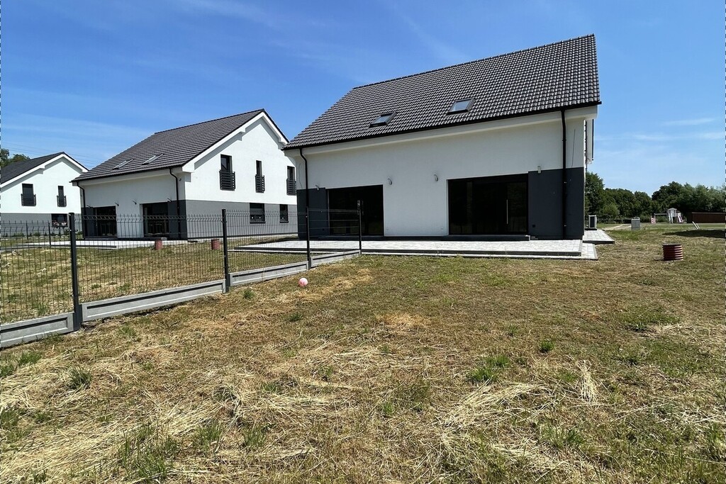 Spokój, zieleń, dom – spełnij marzenie.
