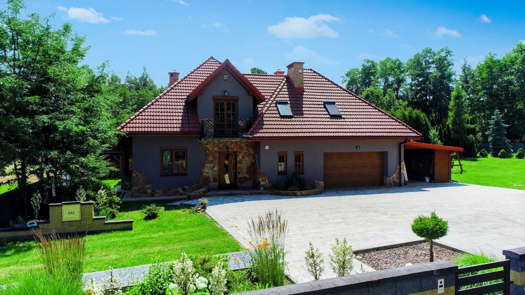 stylowy dom, duża działka, zaciszna okolica