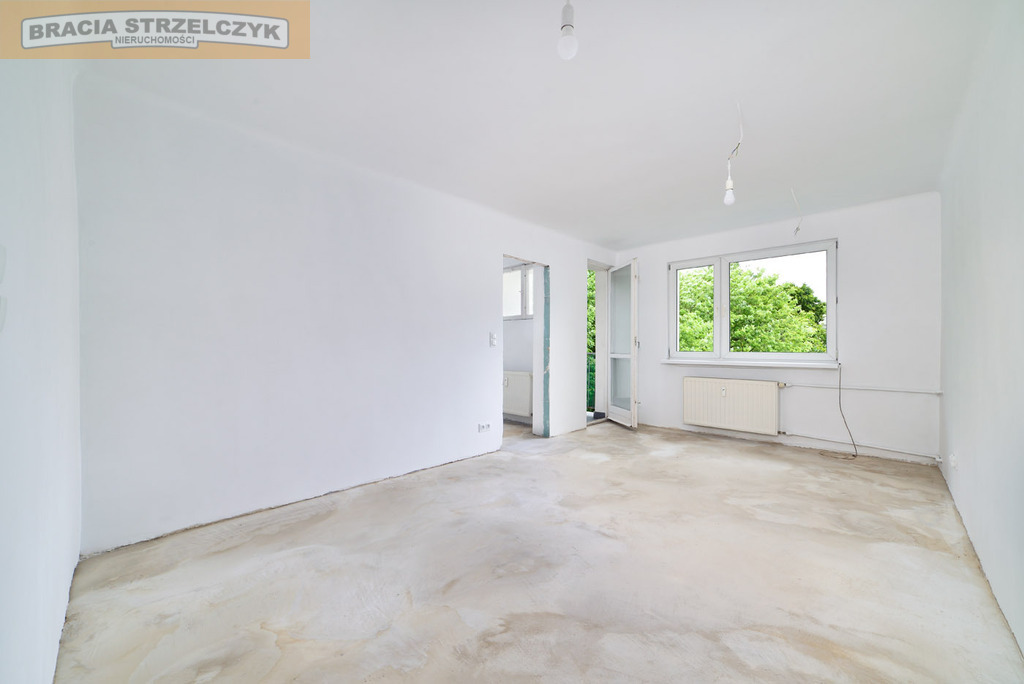 Praga Południe-2 pokoje-stan deweloperski - cegła