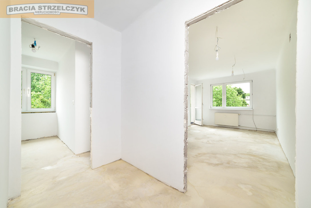 Praga Południe-2 pokoje-stan deweloperski - cegła