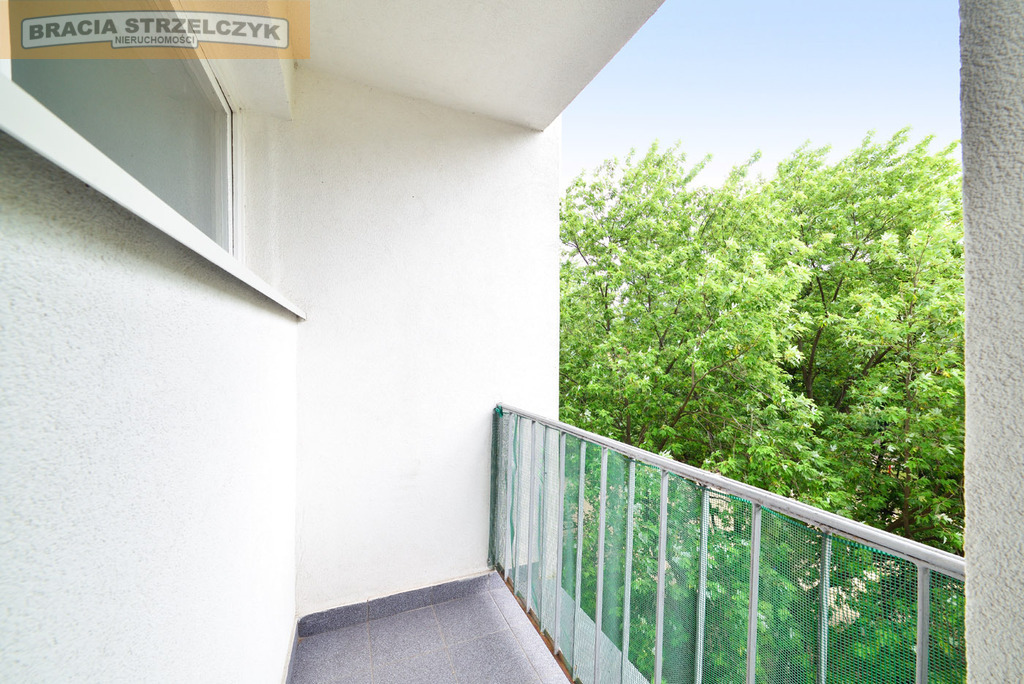 Praga Południe-2 pokoje-stan deweloperski - cegła