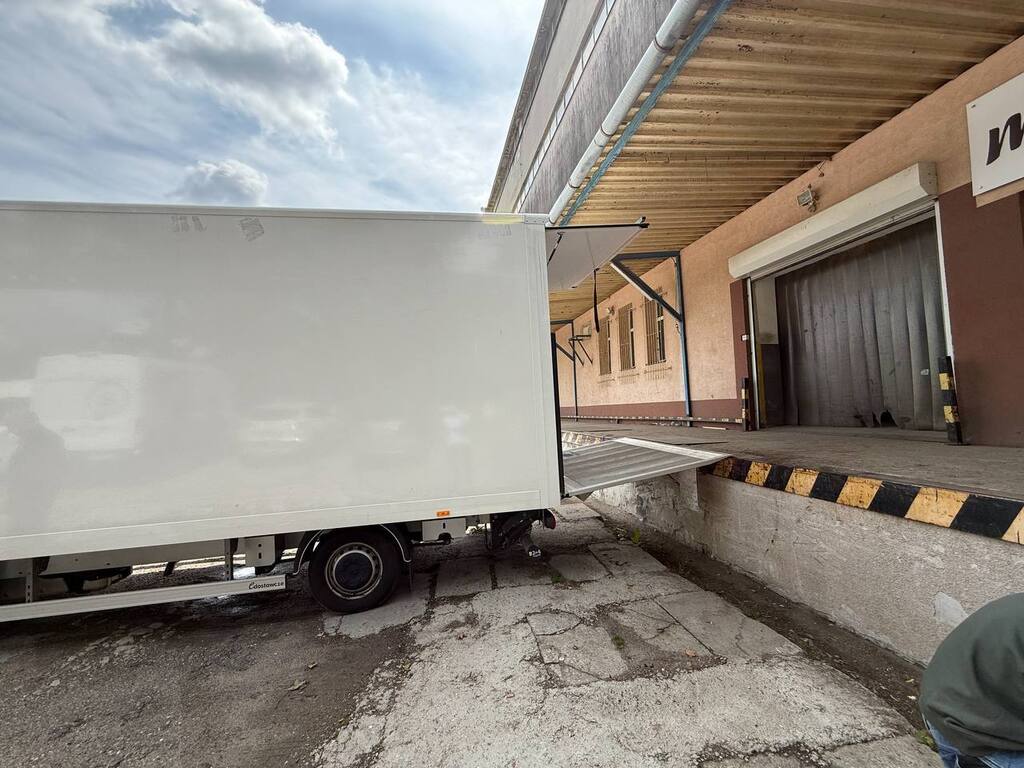 Hala magazynowa w centrum Rzeszowa z placem