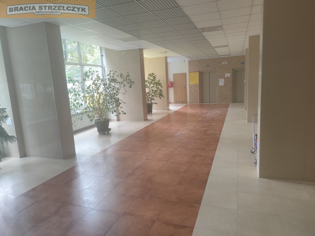 Odnowione, rozkładowe „Za Żelazną Bramą”