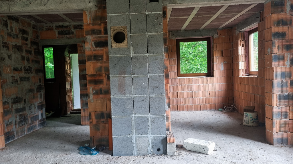 Dom na wzniesieniu, 6 pokoi, 5 łazienek, Radochów