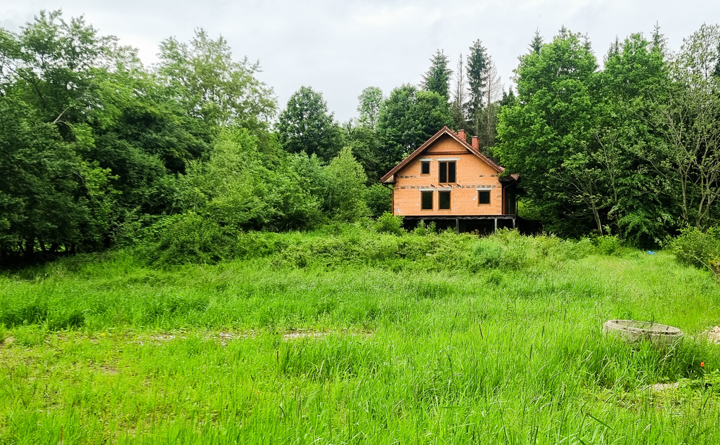 Dom na wzniesieniu, 6 pokoi, 5 łazienek, Radochów