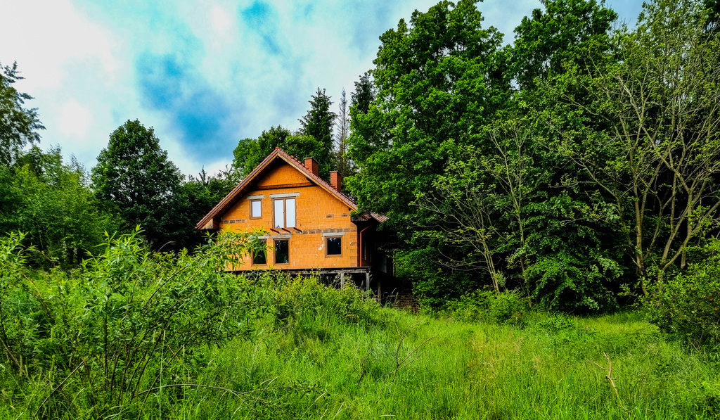Dom na wzniesieniu, 6 pokoi, 5 łazienek, Radochów