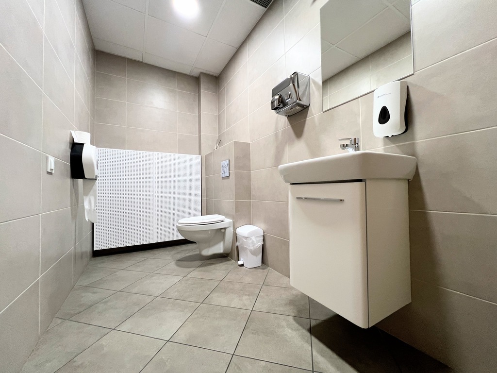 Wysoki parter, klimatyzacja, kuchnia