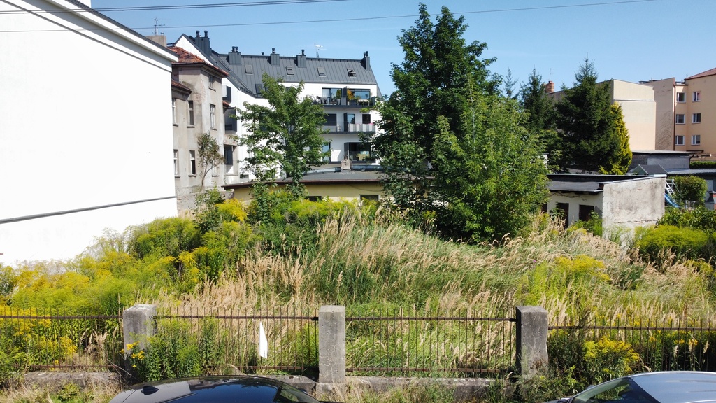 Działka inwestycyjna pod zabudowę mieszkaniową
