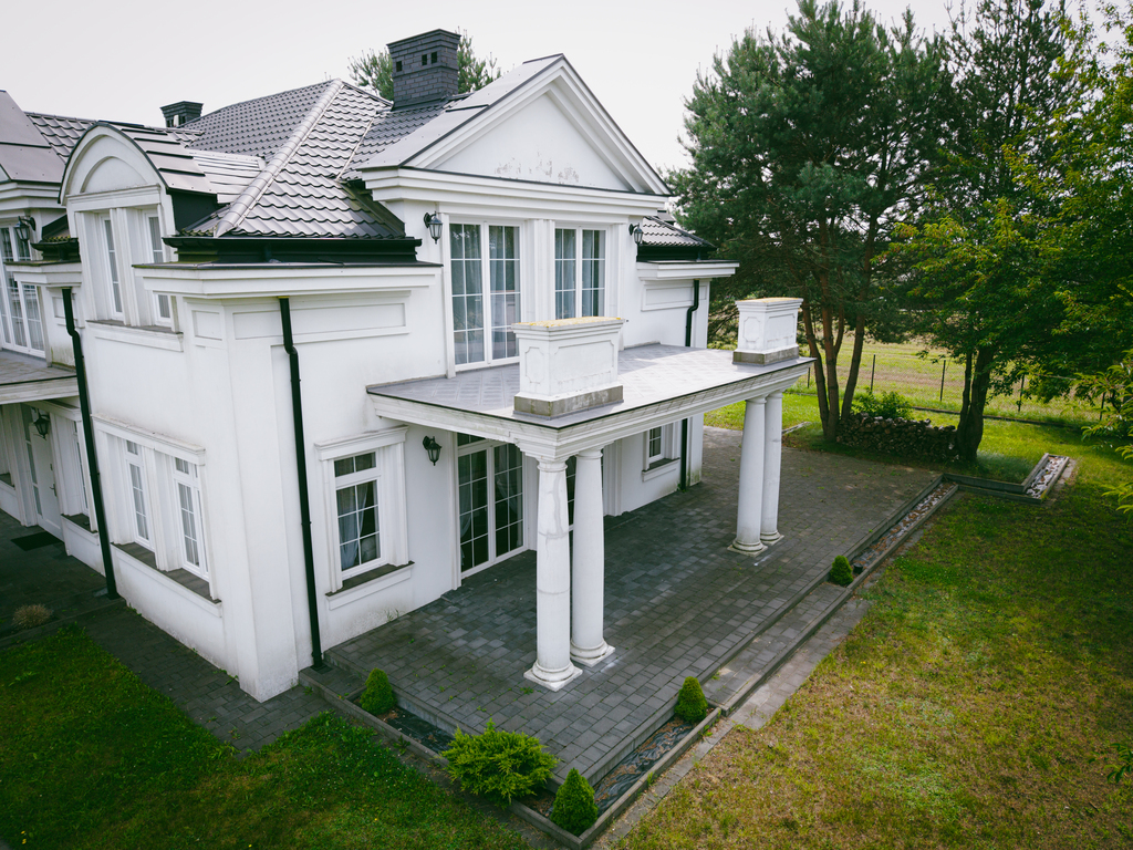 Luksusowa willa z ogrodem w Bądzyniu