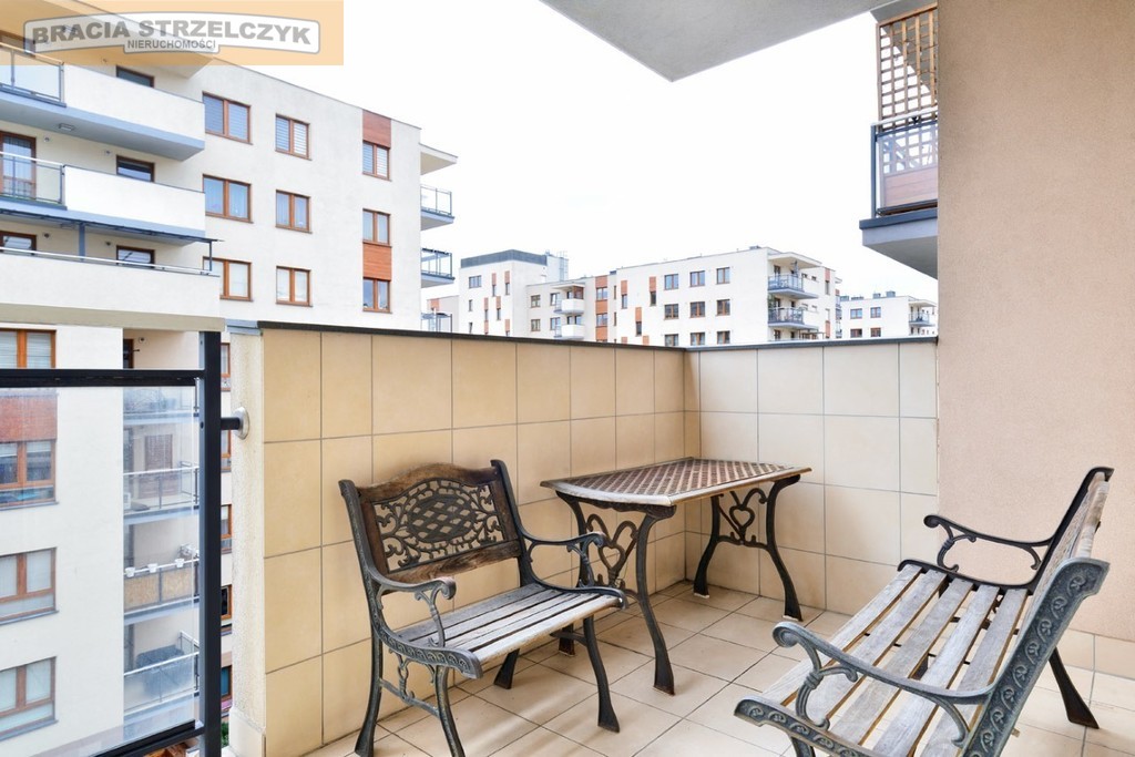 Ursus, mieszkanie dwupokojowe z garażem, balkonem