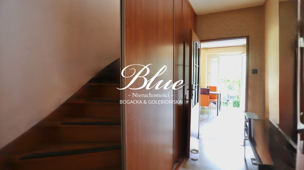 Dom w zabudowie bliźniaczej do remontu