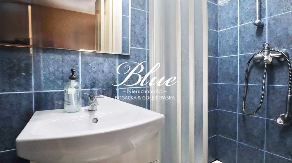 Dom w zabudowie bliźniaczej do remontu