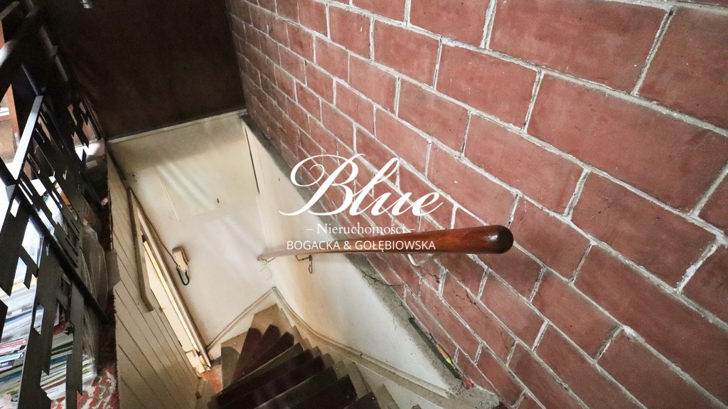 Dom w zabudowie bliźniaczej do remontu