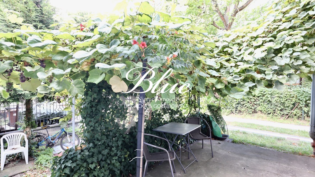 Dom w zabudowie bliźniaczej do remontu