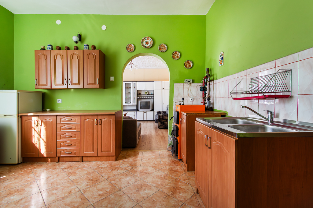 Bezczynszowe mieszkanie na parterze z garażem!