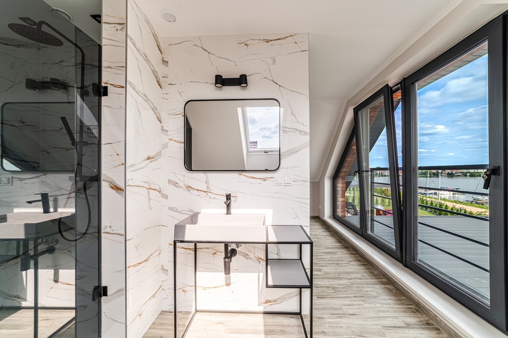 24 Domy pod klucz RYN nad jeziorem, własna marina