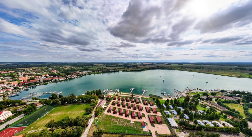 24 Domy pod klucz RYN nad jeziorem, własna marina