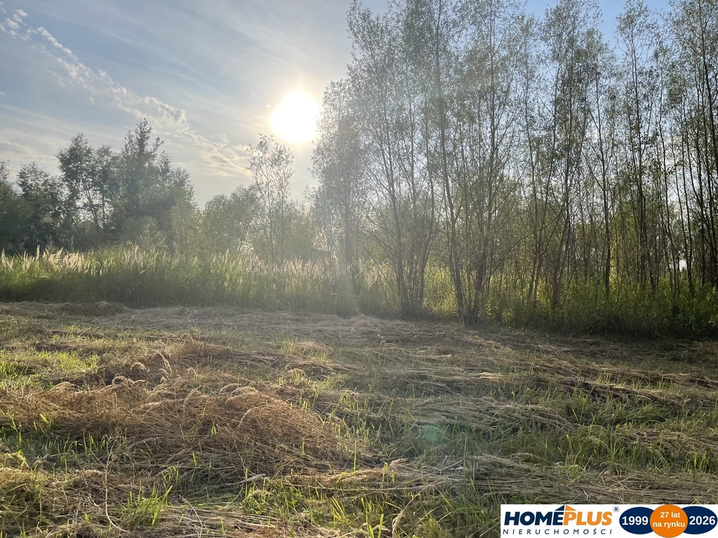 Działka budowlana 2136 m² – Dąbrówka.