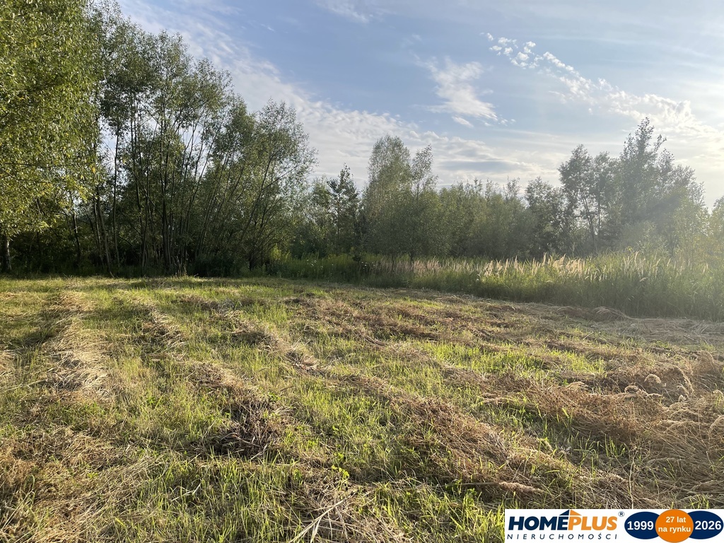 Działka budowlana 2136 m² – Dąbrówka.