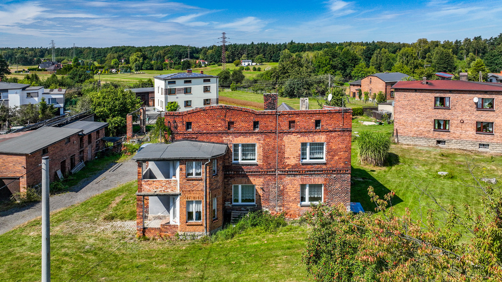 Dom z dużą działką w cenie mieszkania