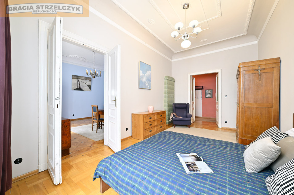 Polecam! Metro, Ścisłe centrum, kamienica, ciche!