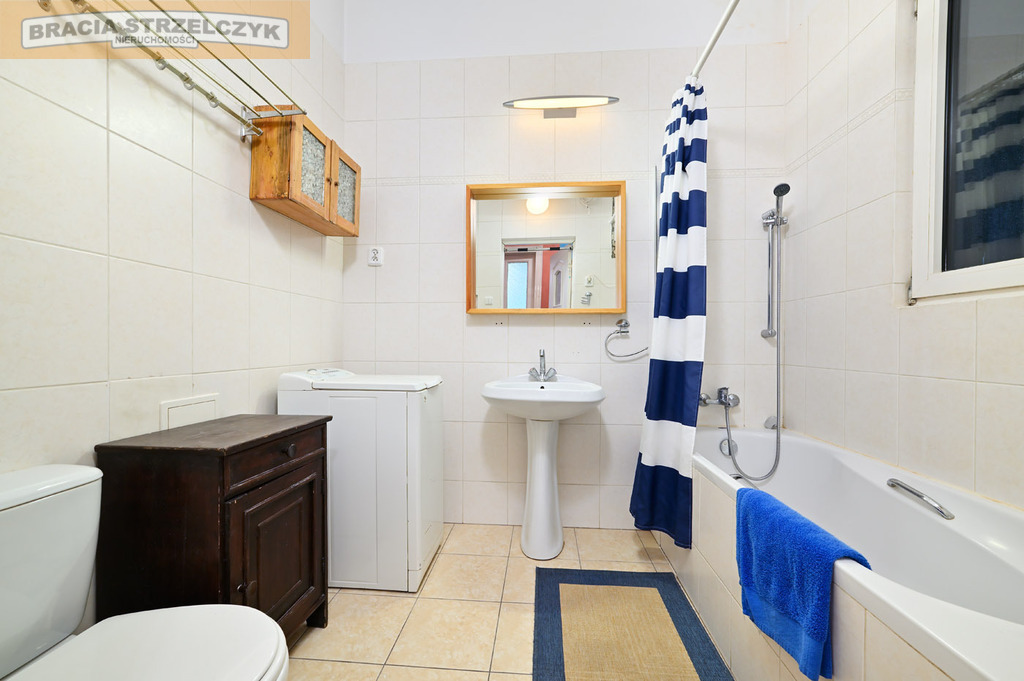 Polecam! Metro, Ścisłe centrum, kamienica, ciche!