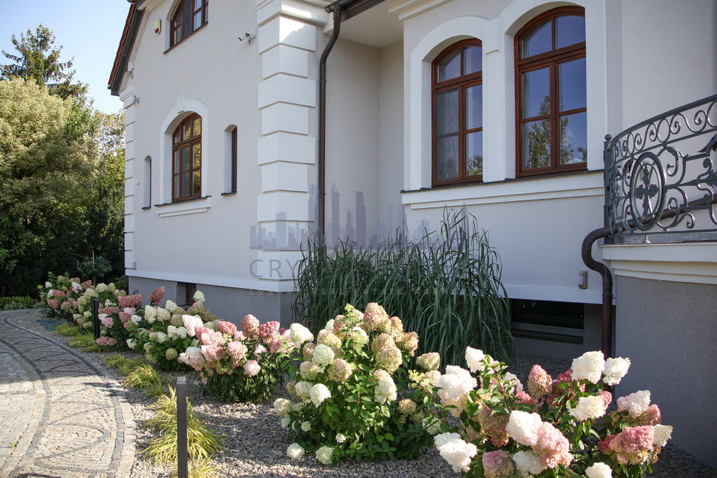 Elegancka Rezydencja z basenem, Ursynów