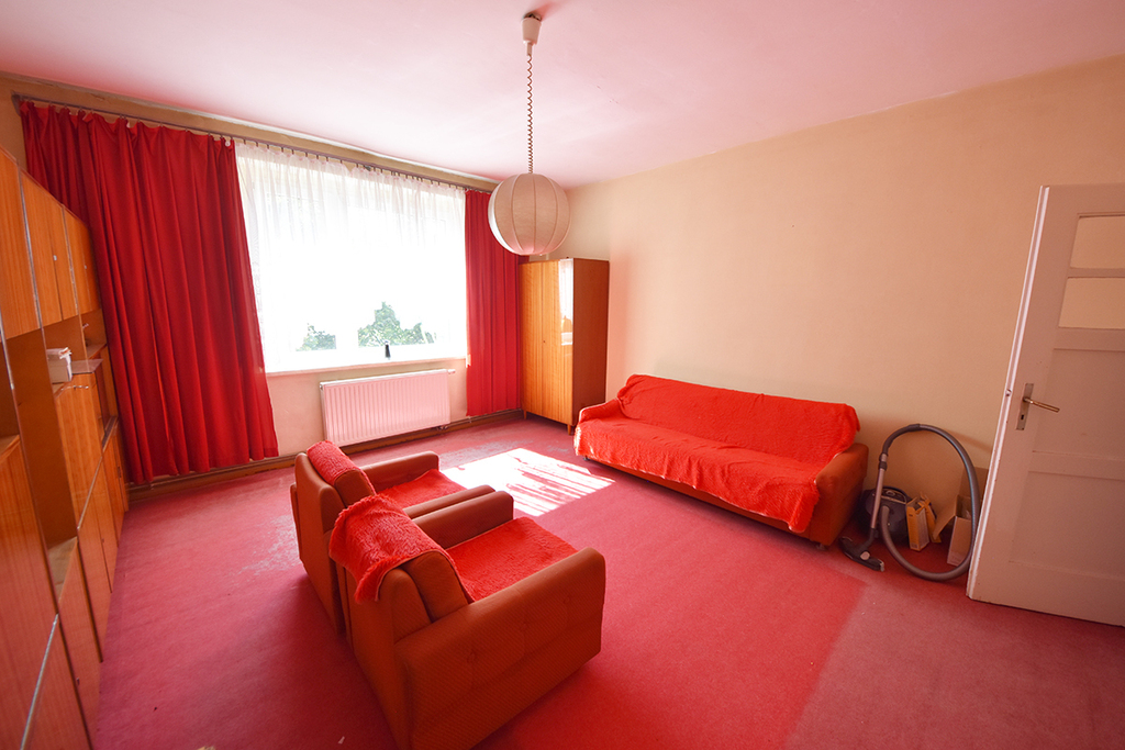 Na sprzedaż przestronne mieszkanie w centrum Nysy