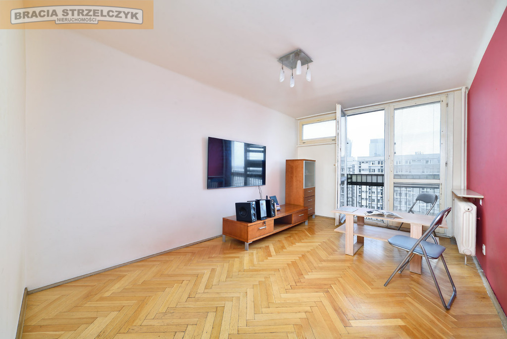 Dwupokojowe mieszkanie przy Metro Rondo ONZ