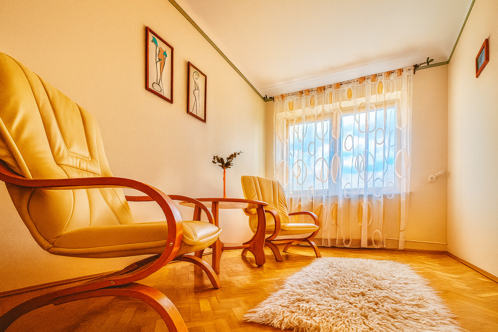 Dom 130 m² z budynkiem gospodarczym - 14,7a