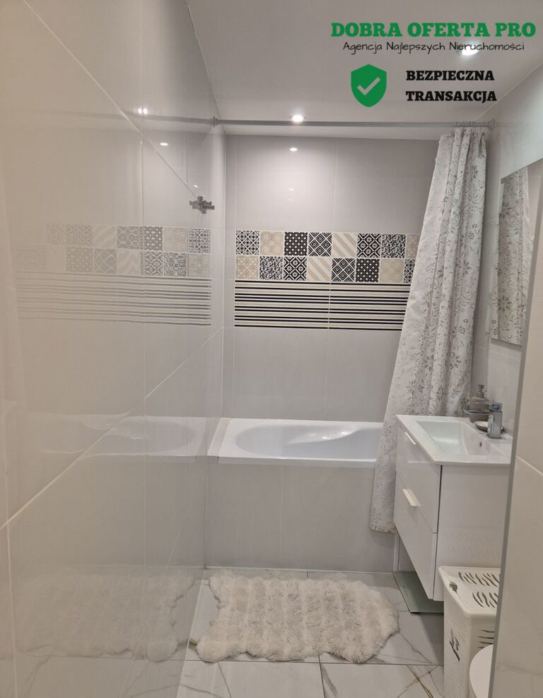 Funkcjonalne i słoneczne mieszkanie z ogródkiem