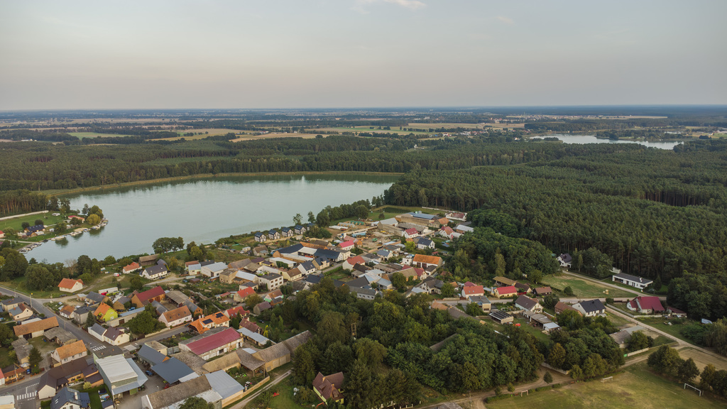 Działka -Nowa Wieś Zbąska (82 PLN/mkw.)