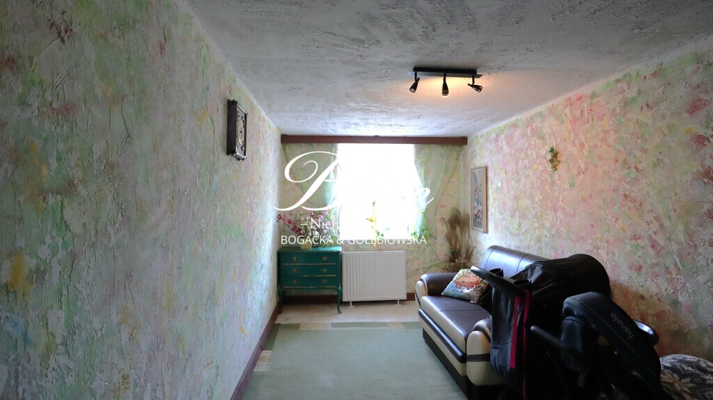 Dom nad jeziorem z dużą działką