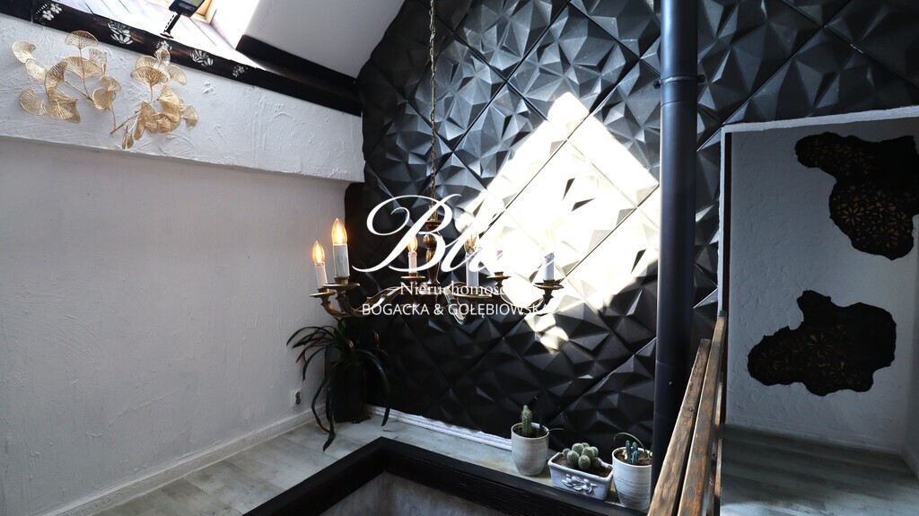 Dom nad jeziorem z dużą działką