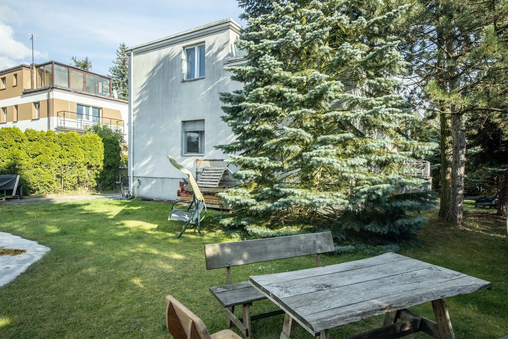 Rodzinny dom z garażem i tarasem