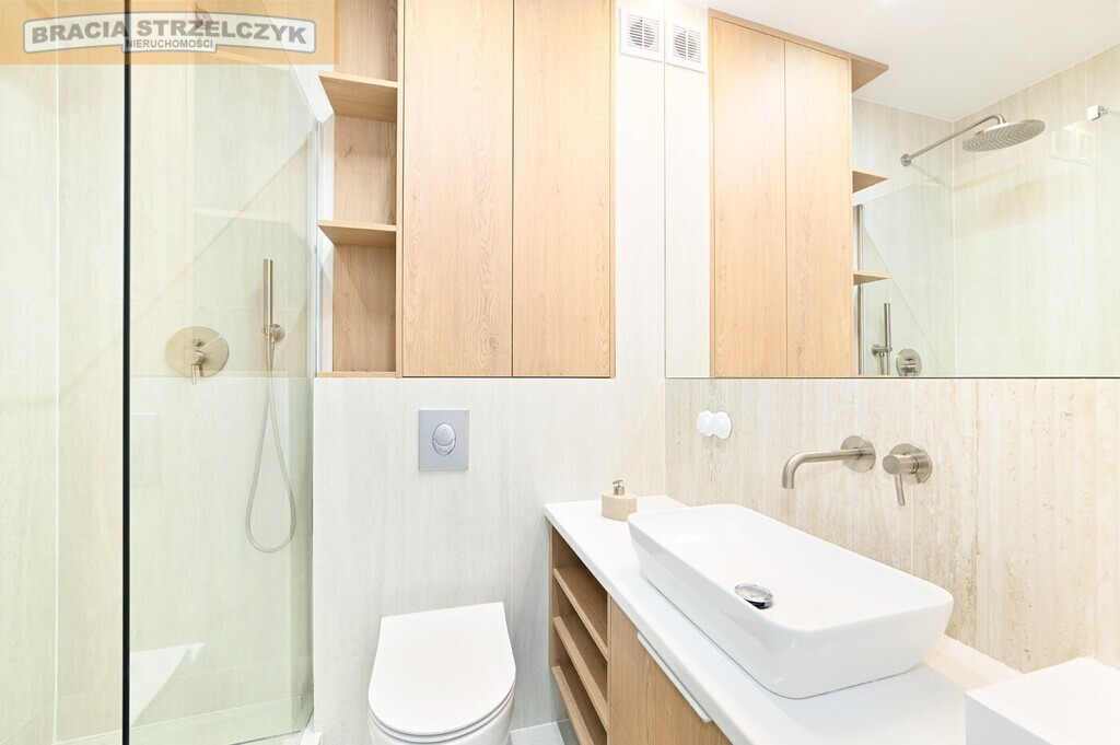 Apartament. Śródmieście PD. Balkon. Sypialnia