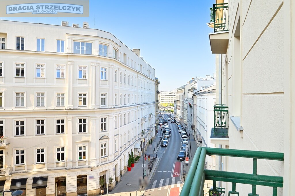Apartament. Śródmieście PD. Balkon. Sypialnia