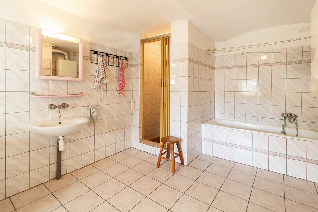 Dom z dużą działką – idealne miejsce do realizacji