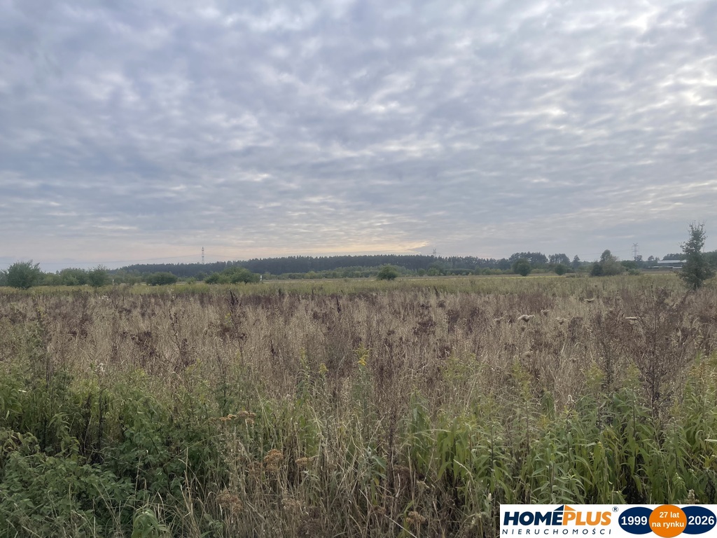 Działka budowlana 800 m² z dojazdem z dwóch stron