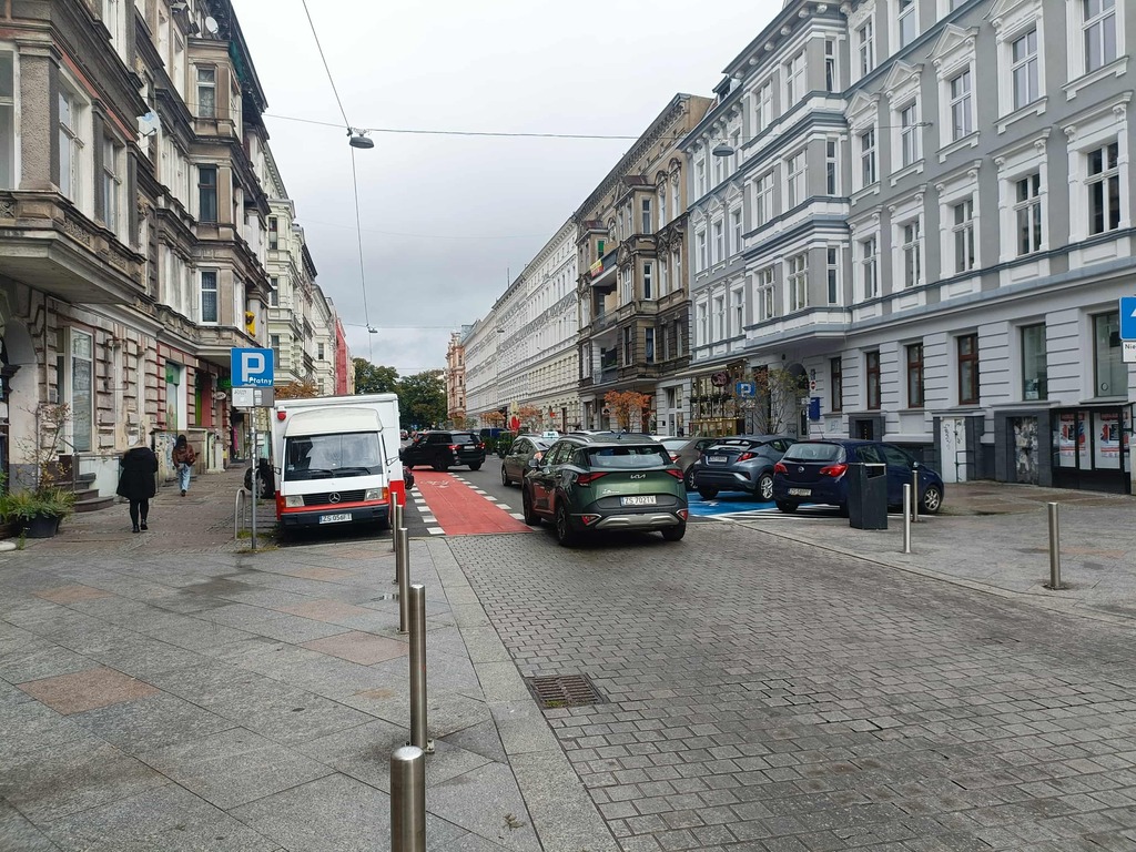NOWA CENA!Lokal usługowy w przyziemiu Rayskiego 26