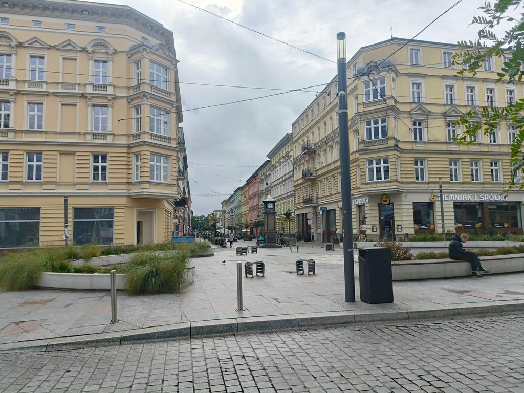 NOWA CENA!Lokal usługowy w przyziemiu Rayskiego 26